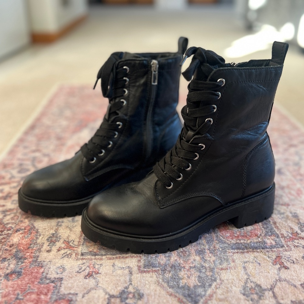 STEVE MADDEN Checker Lug Sole Combat Boot Women’s Size 7.5